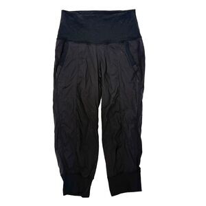 LULULEMON In Flux Crop Jogger 6 Black Luon Swift Capri Pant Active EUC B54